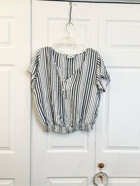 French Laundry Black & White Vertical Stripe Top